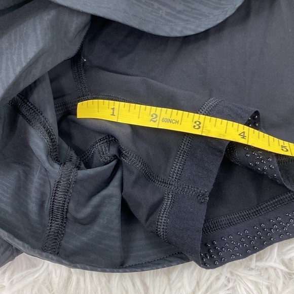 Lululemon Bootcamp Ready Short 3.5" Stride Emboss Black - Picture 4 of 8